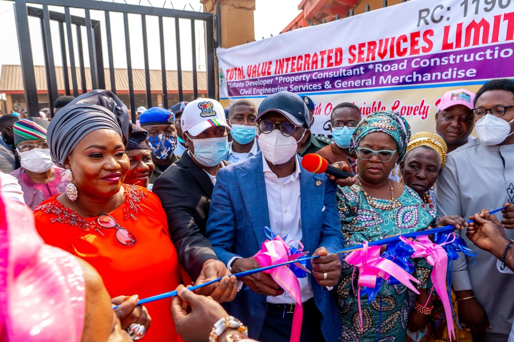 GOV. SANWO-OLU COMMISSIONS THE IKOSI-ISHERI OFFICE COMPLEX AND IKOSI FRUIT MARKET PHASE 1